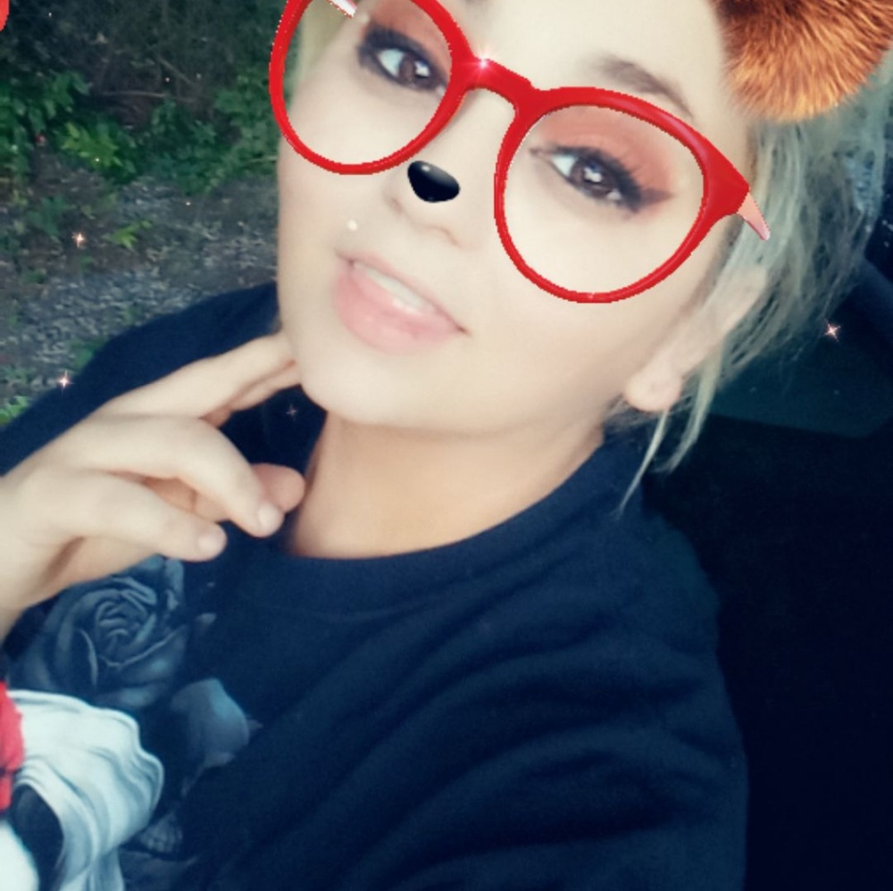 Meet your Posher, Amber